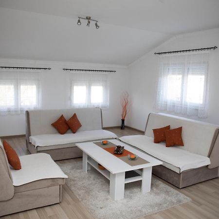 Relax Guest House Благай Екстер'єр фото