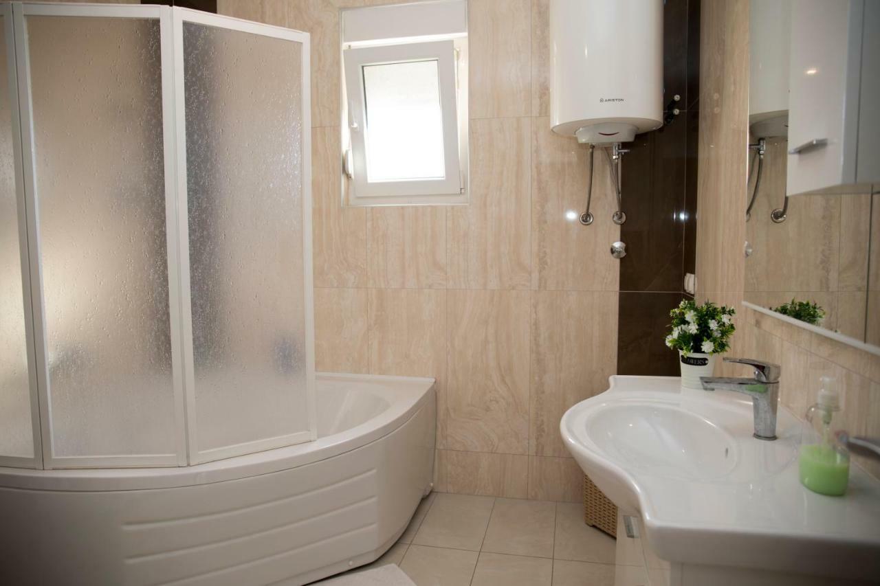 Relax Guest House Благай Екстер'єр фото